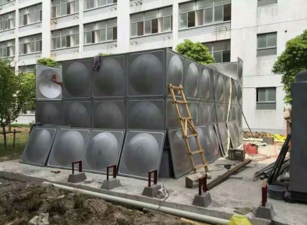 工业区水箱安装